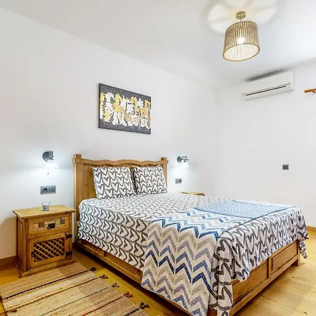 Peaky Villa